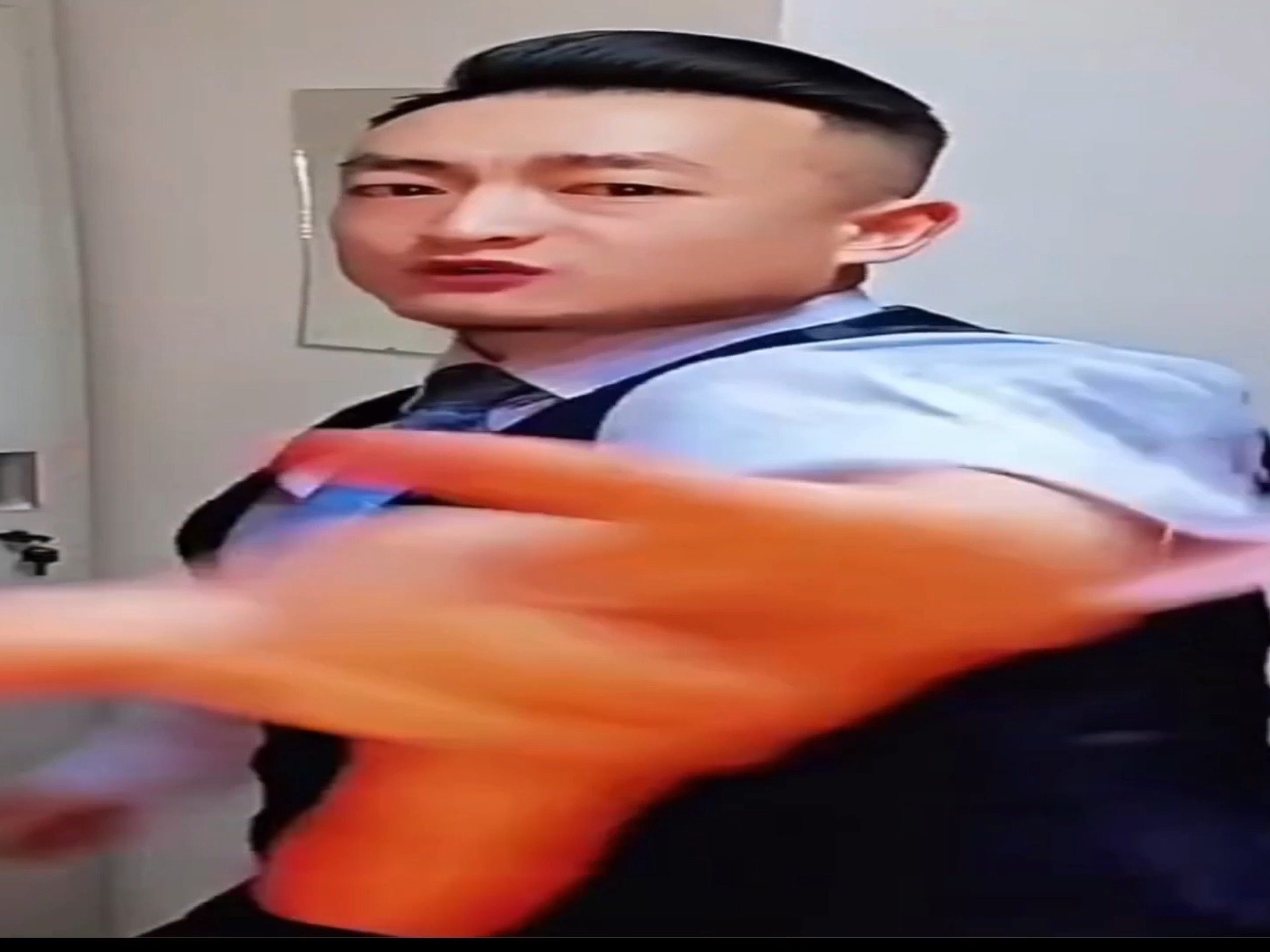 Faker遭遇十二连败，TES教练面临压力！